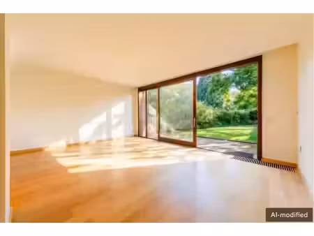 duplex à vendre avec terrasse et jardin   uccle (rbx00033)