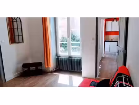 location appartement 1 pièce 30 m² à niort (79000)