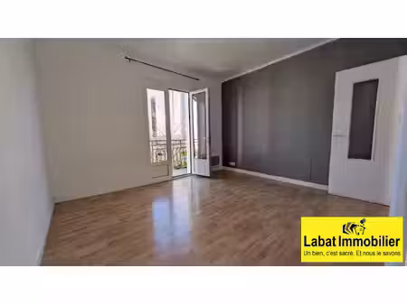 appartement 3 pièces avec cour
