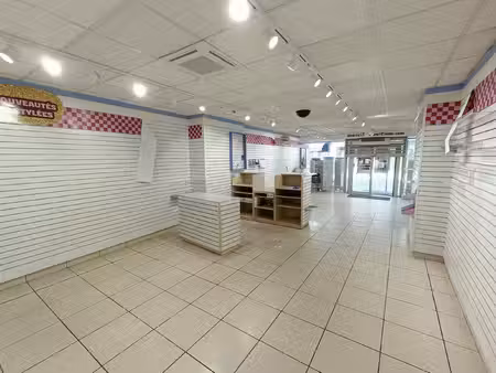 local commercial - emplacement n°1
