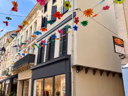 local commercial centre ville bergerac
