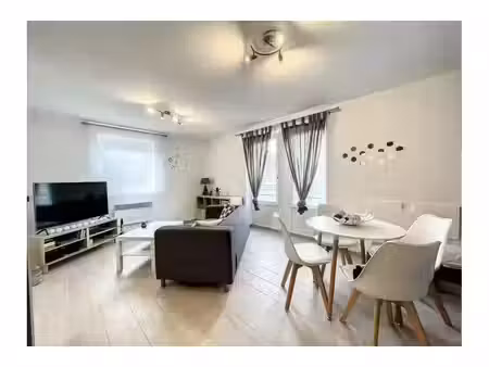 appartement à louer à rue des orfevres 5 dinant (vbe71760)