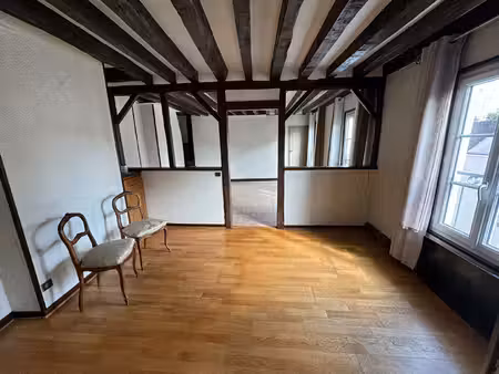 appartement centre montfort l'amaury 2 pièces 48 m2