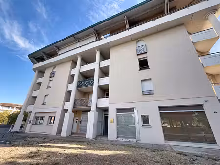 a vendre - toulouse quartier purpan - local commercial de 33m² en rez-de-chaussée