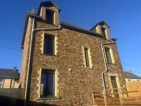 maison rénovée – 4 chambres – terrasse panoramique – dpe b