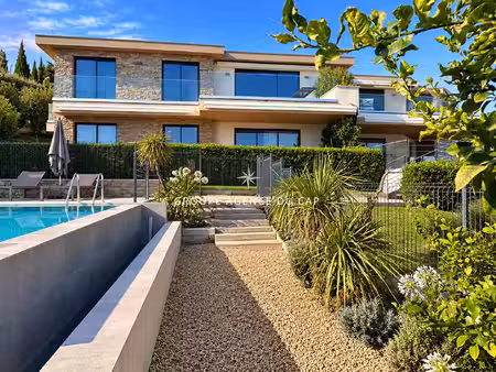 vente appartement 4 pièces 104 m² sainte-maxime (83120)