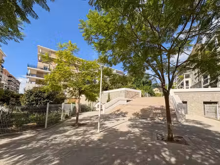 vente appartement 3 pièces 49 m² toulon (83100)