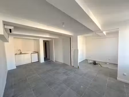 location appartement 2 pièces 36 m² à la seyne-sur-mer (83500)