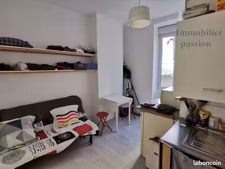 studio 1 pièce 12 m²