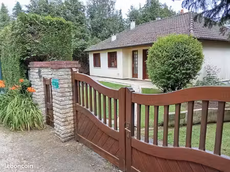 a vendre pavillon de plein pied de 81m2 entree  sans negocier prix avec 2000 euros fiaul