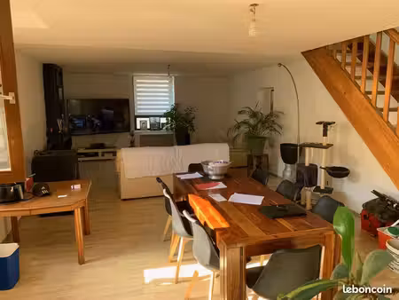 duplex 4 pièces 105 m²