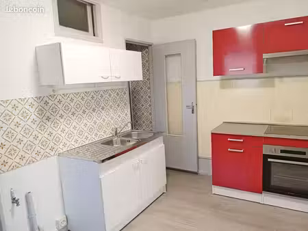 apt f2 à dampierre les bois