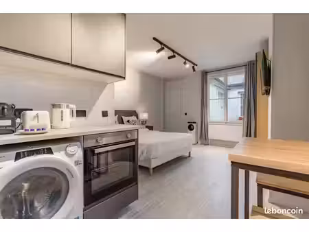 studio meublé rénové - paris- tout équipé