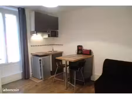studio excellent etat paris 17
