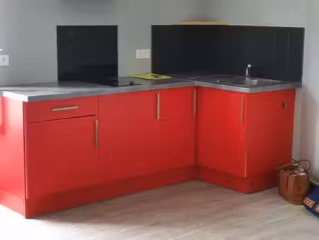 t1 bis 32m2 disponible de suite
