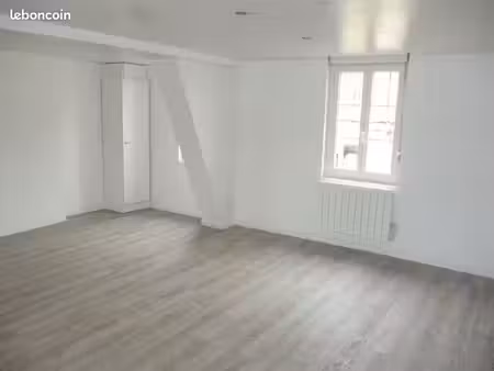 appartement 34m2 yerville centre avec garage