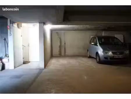 place de parking en sous-sol sécurisé bobigny / drancy