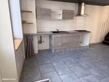 loue maison 3 chambres