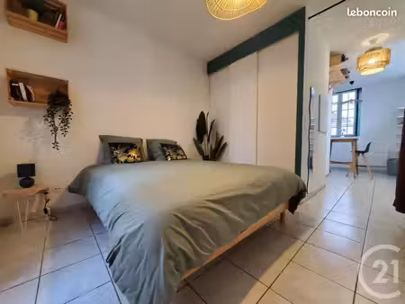 studio 1 pièce 23 m²