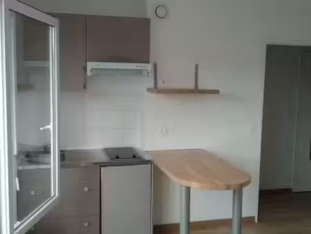 appartement lumineux  calme et agréable  secteur sébastopol dans petite résidence sécurisé