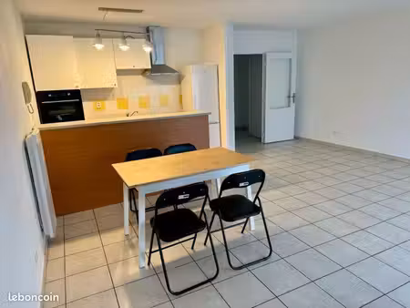 t3 de 65 m2 avec terrasse et parking souterrain au sein d’une résidence sécurisée avec pis
