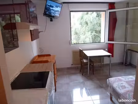 loue studio meublé