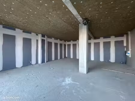 local commercial 292 m²