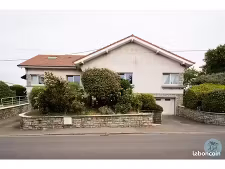 maison de caractère en monopropriété composée de trois appartements - idéal investisseur