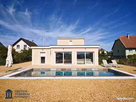 propriété 8 pièces 195 m²