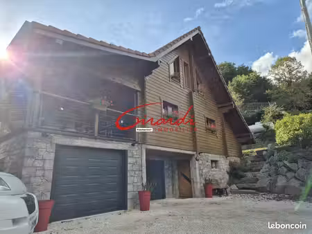 propriété 6 pièces 146 m²