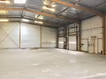 locaux industriels avec bureaux