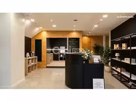local commercial 84 m²