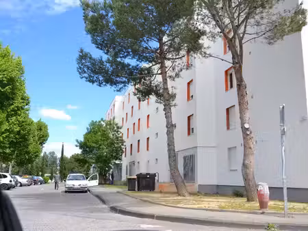 location appartement 3 pièces 71 m² à cavaillon (84300)