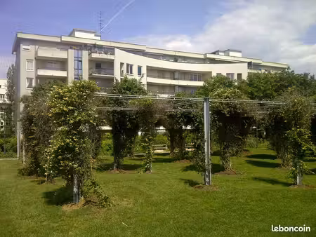 f2 46m2 avec garage  ascenseur  au calme  lumineux  jardin+terrasse  quartier salengro-fil