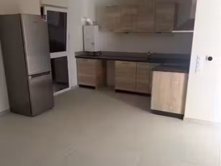 apparement f2