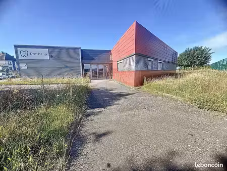 bureaux 594 m²