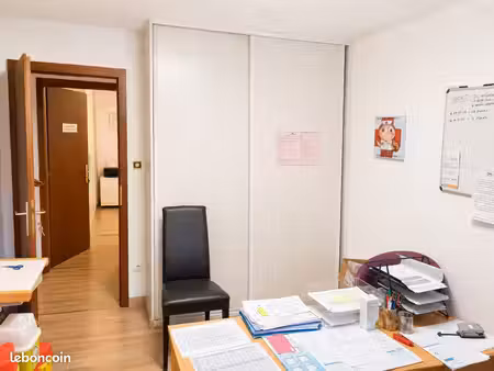 un bureau professionnel