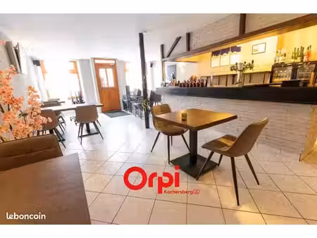 local restaurant 150 m²