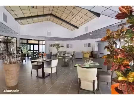 local 600 m² alénya