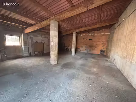 local 80 m² villeneuve de la raho
