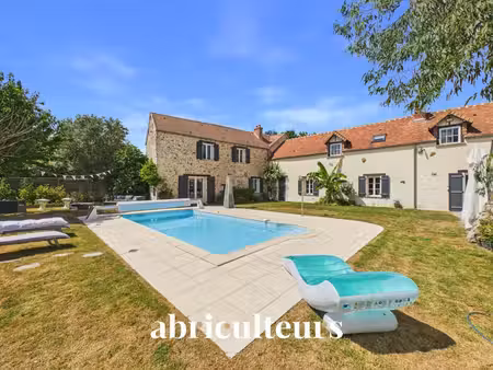 calme absolu dans cette maison de charme bucolique rénovée de 250m² à vert le grand (91810
