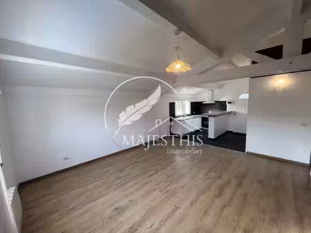 location t3 63.86m2  haut de villa
