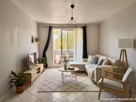 vente appartement 2 pièces 56 m² hyères (83400)
