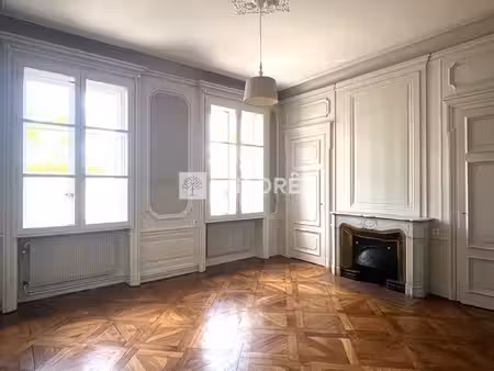 t3 pièces non meublé - 34 quai docteur gailleton
