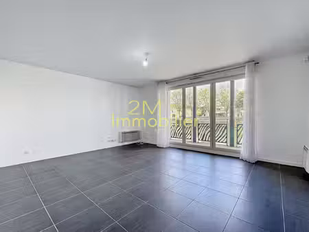 appartement 4 pièces de 84 50 m2 avec vue sur la seine à lou