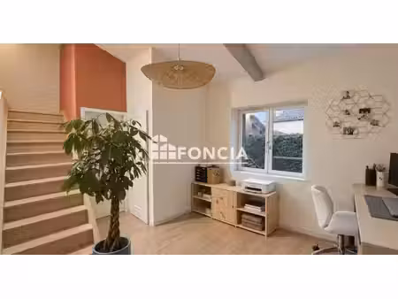 maison de ville rénovée 107 m² avec piscine chauffée  spa et climatisation