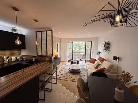 appartement 2 chambres meublé avec ascenseur et local à vélos