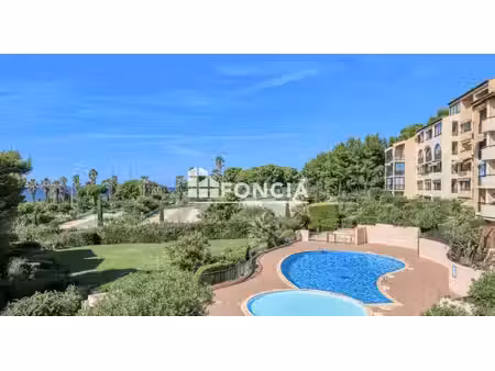 2 pièces avec vue mer et piscine-domaine de la coudoulière-six fours les plages