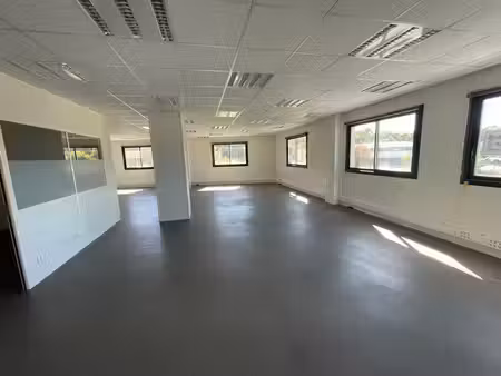 location bureaux martillac 33650 140m²