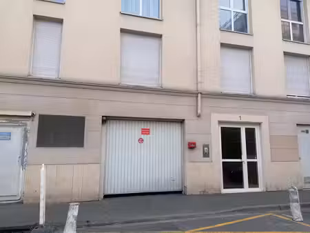 aulnay sous bois box environ 22 m² centre ville
